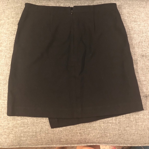 Ann Taylor black mini skirt - Picture 4 of 5